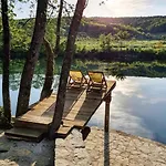 Una Guest House Novi Grad
